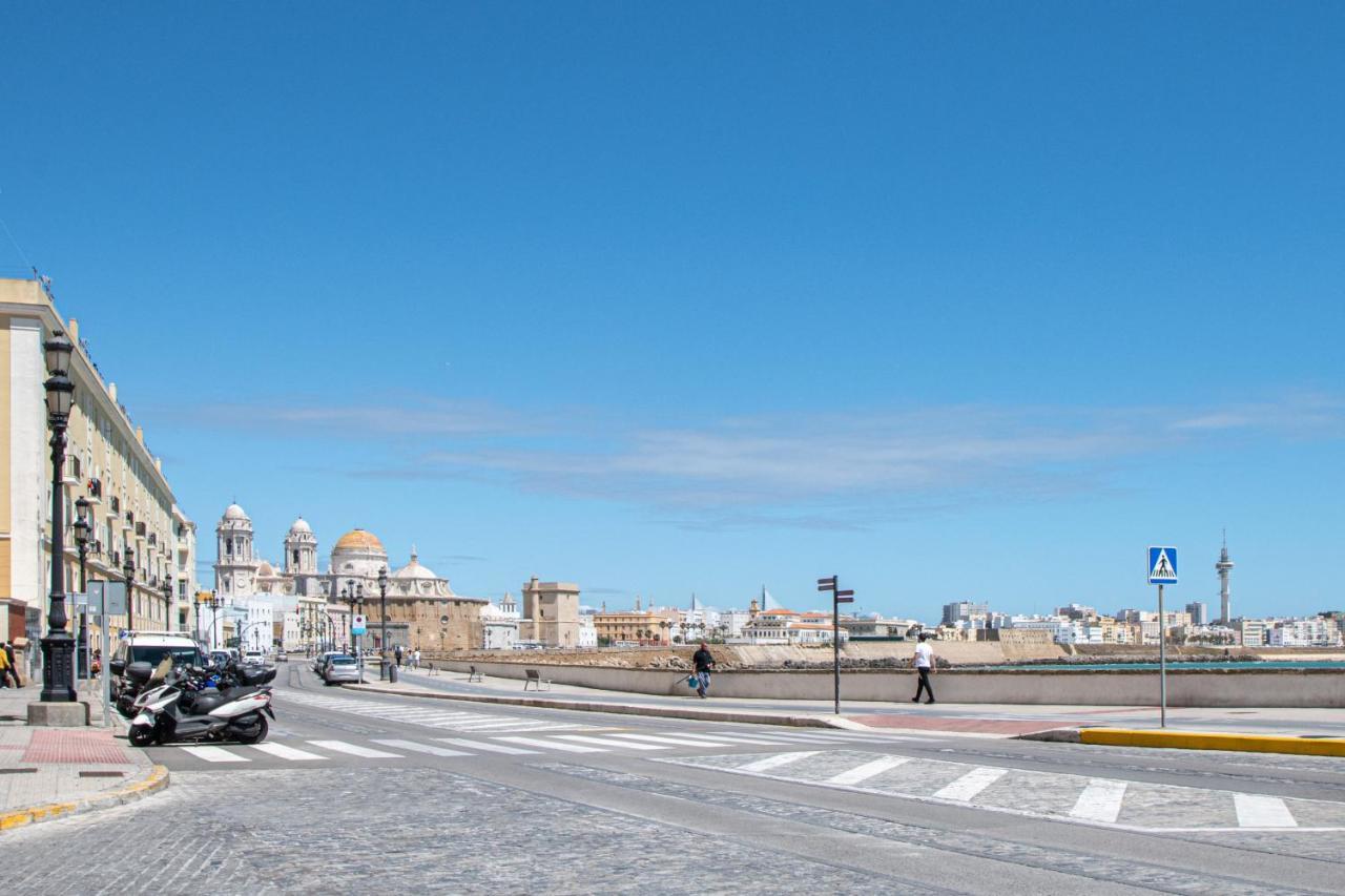 Apartamento Los Claveles - La Caleta Appartement Cádiz Buitenkant foto
